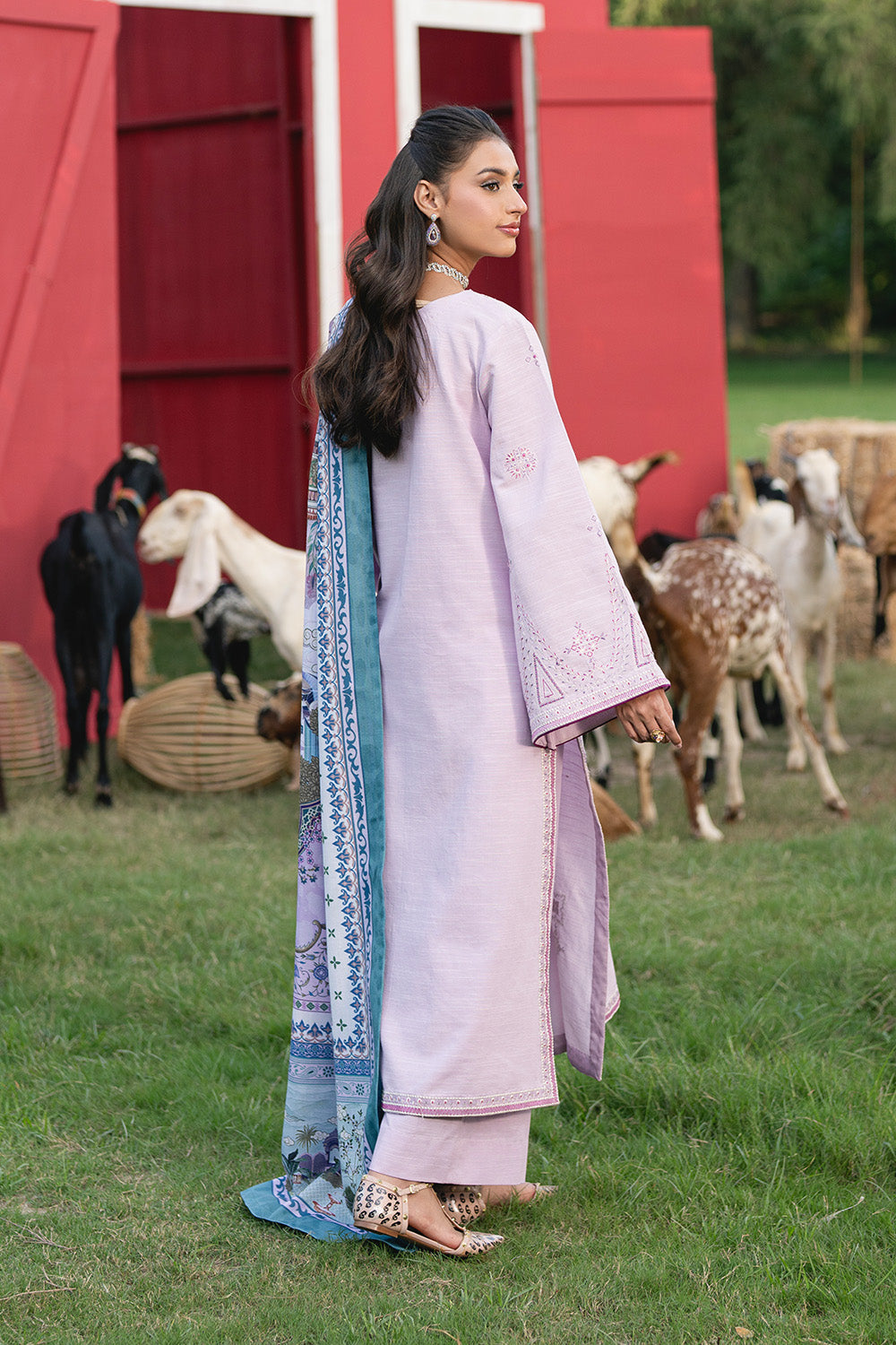 Elegant Lilac Khaddar suit