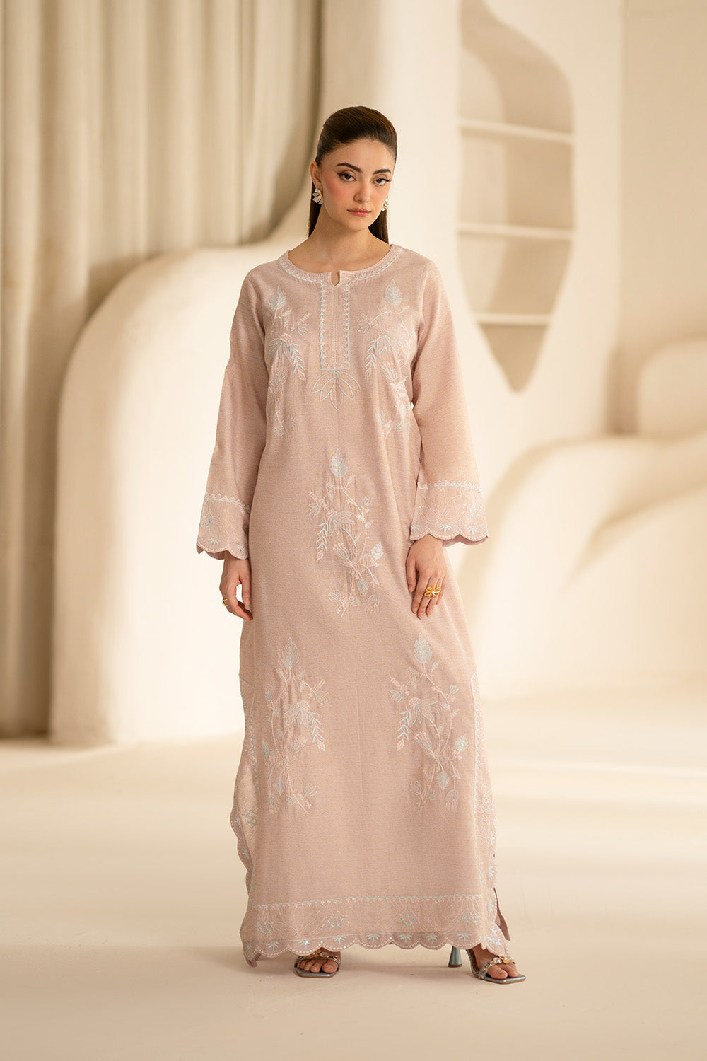 Retail Price: 15,500/-PKR