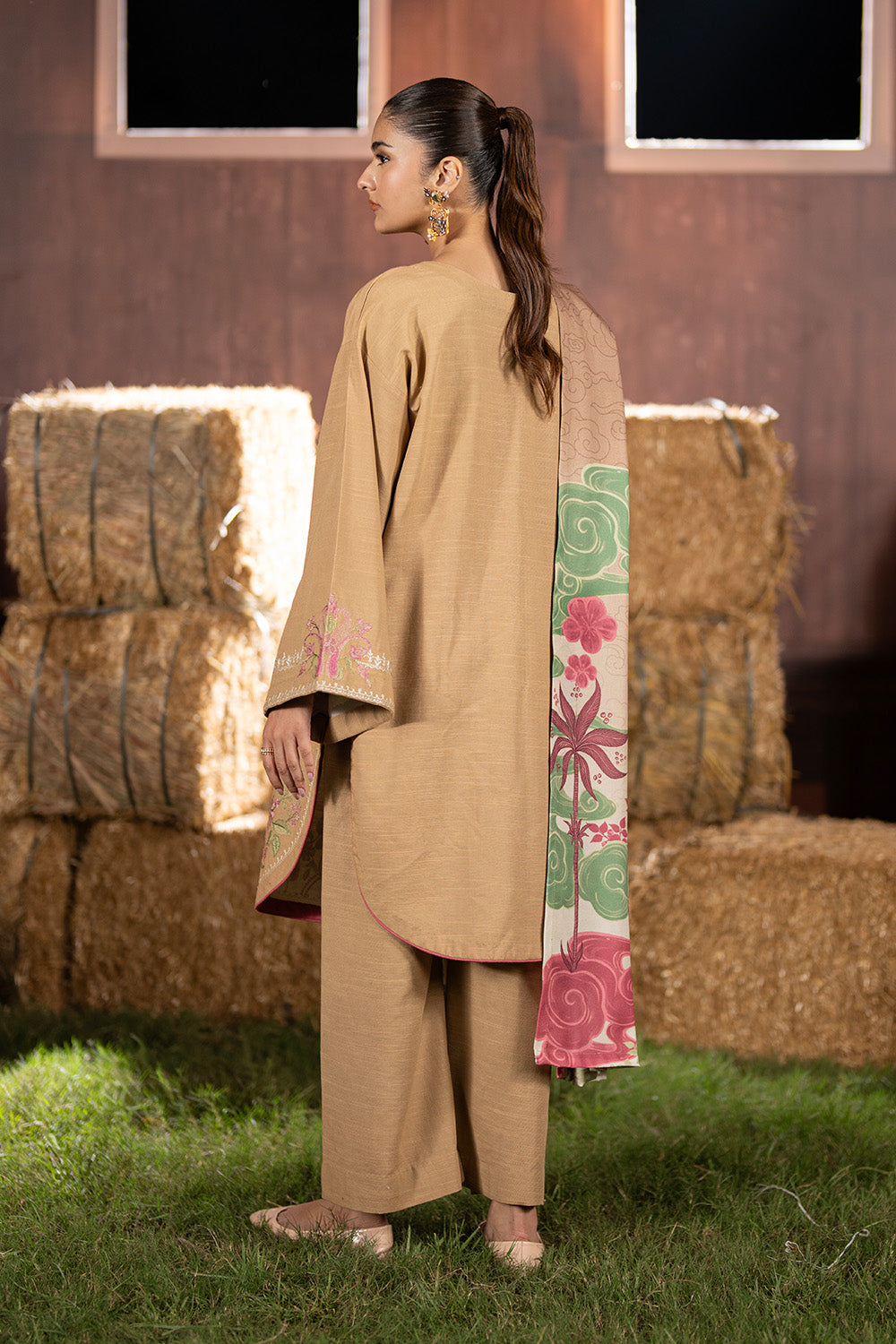 simple khaddar dress design Simple Khaddar Dress designs to elevate your daily look Customise your dream look with us Latest dress ideas | winter dress Design Ideas | Casual Wear